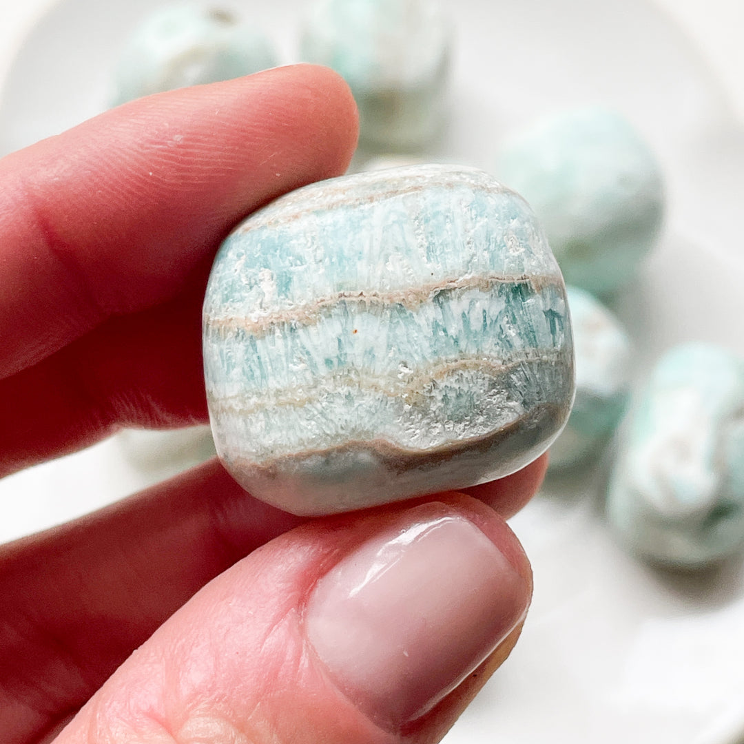 caribbean blue calciet trommelsteen knuffelsteen gepolijste edelsteen