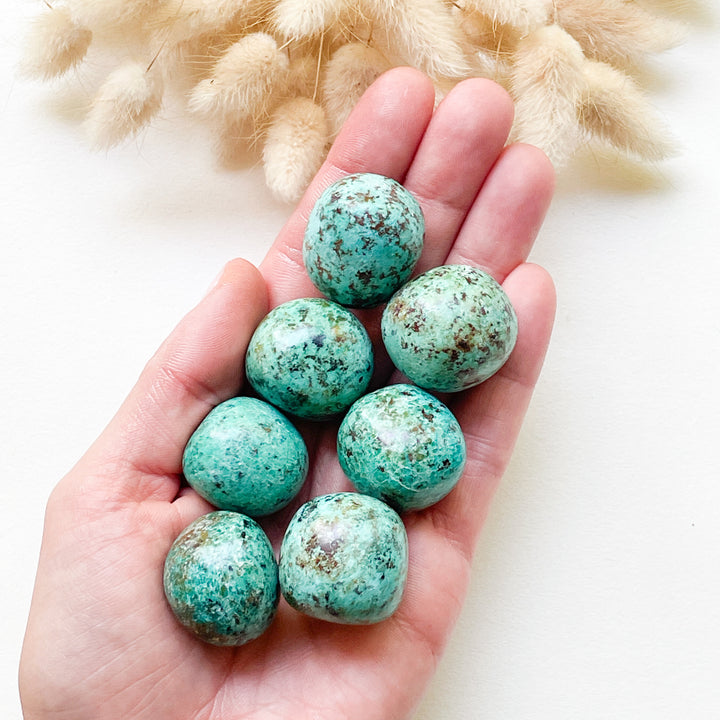 chrysocolla groen blauwe knuffelsteen trommelsteen edelsteen
