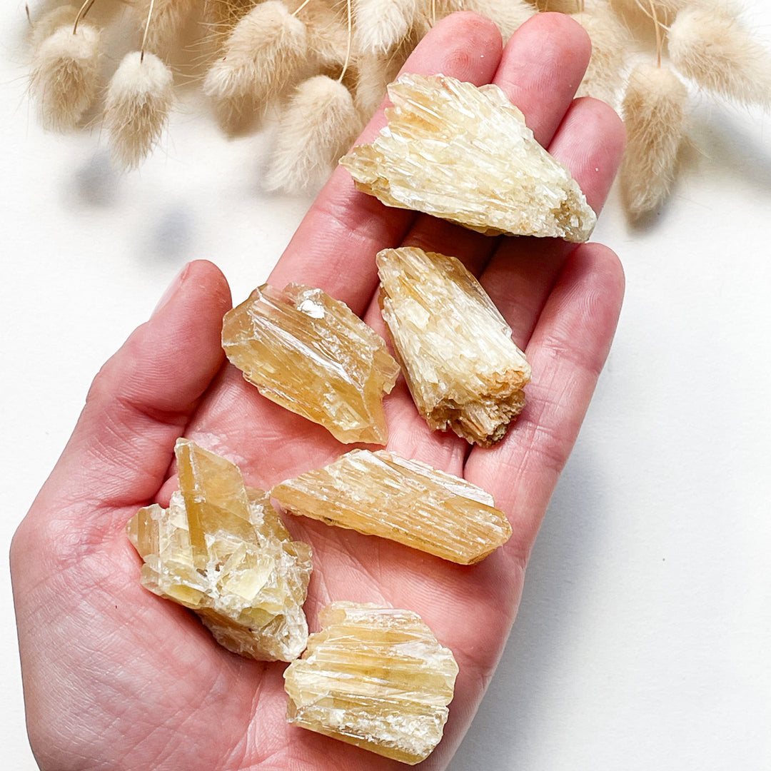 Honing calciet gele ruwe brok steen edelsteen mineraal