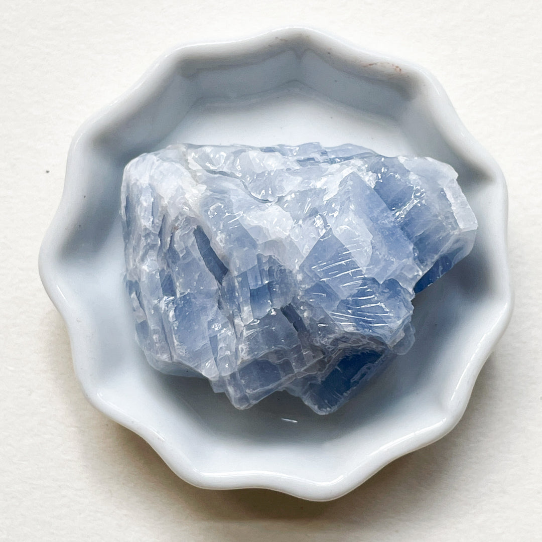 calciet blauwe geode ruwe brok steen edelsteen 
