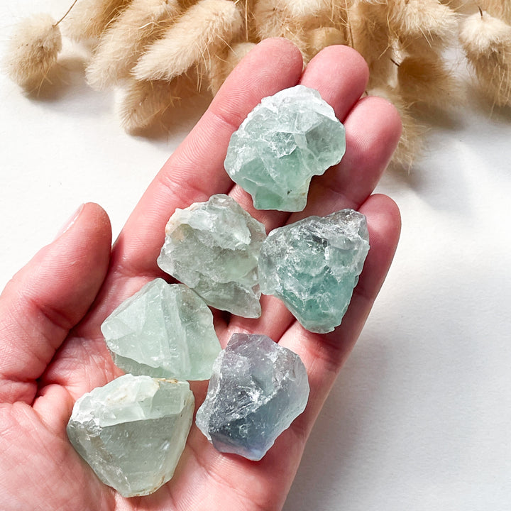 fluoriet regenboog ruwe steen brok edelstenen mineralen