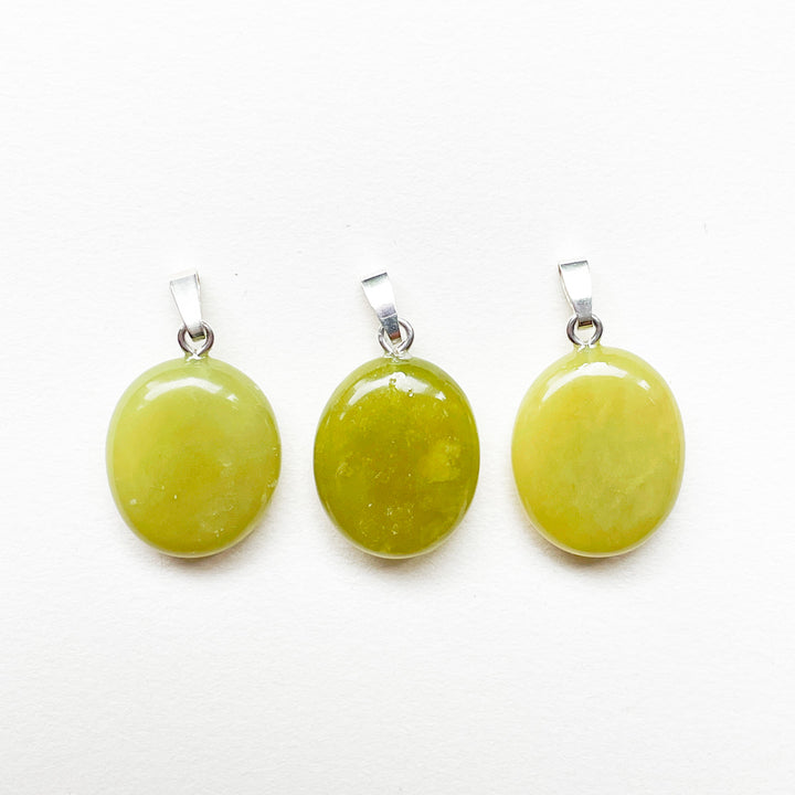 serpentijn limegroene edelsteen hanger edelsteenhanger 925 sterling zilver sieraad juweel