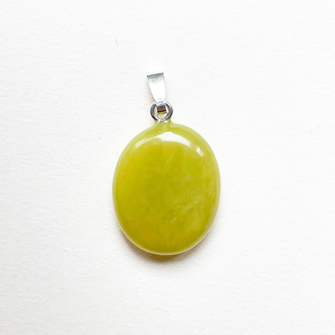 serpentijn limegroene edelsteen hanger edelsteenhanger 925 sterling zilver sieraad juweel