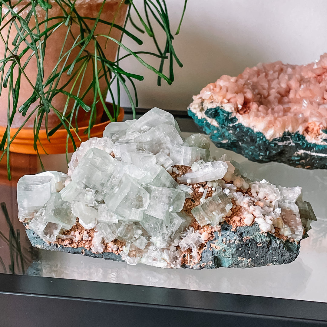 Apofyliet met Stilbiet en Giroliet cluster ruwe steen brok edelsteen edelstenen mineralen pronkstuk 