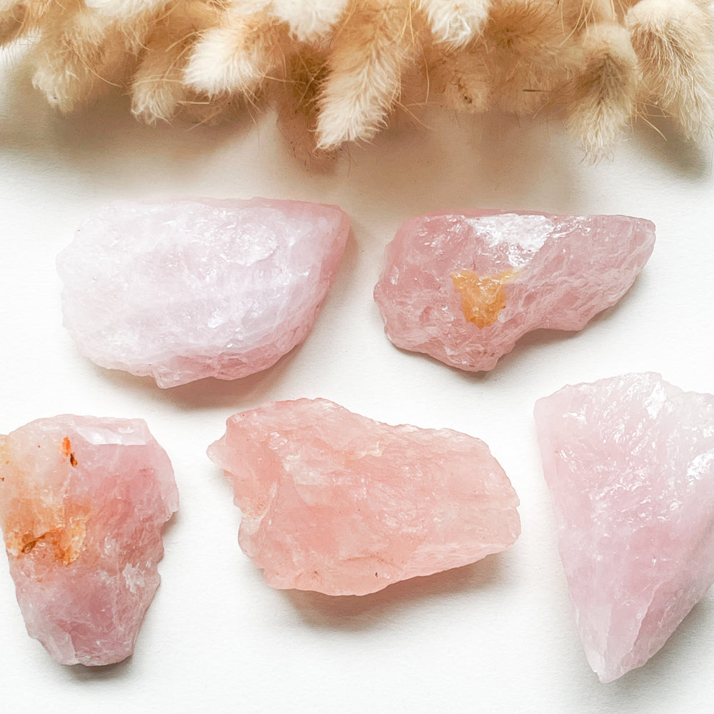 rozenkwarts roze ruwe steen brok edelsteen edelstenen kopen