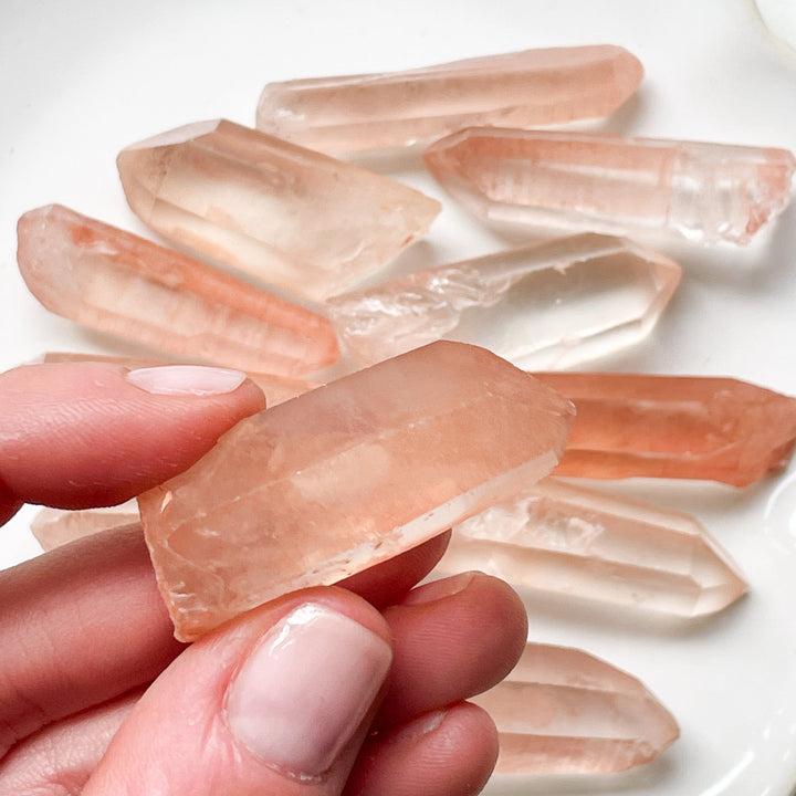 lemurisch roze zaadkristal wortel ruwe brok edelsteen lemurian