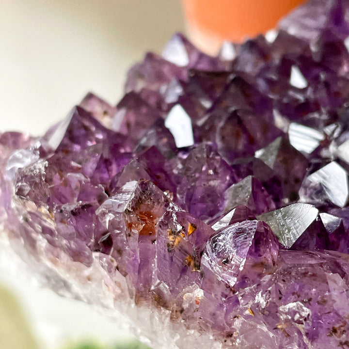 amethist paarse geode met goethiet ruwe steen brok edelsteen cluster mineralen