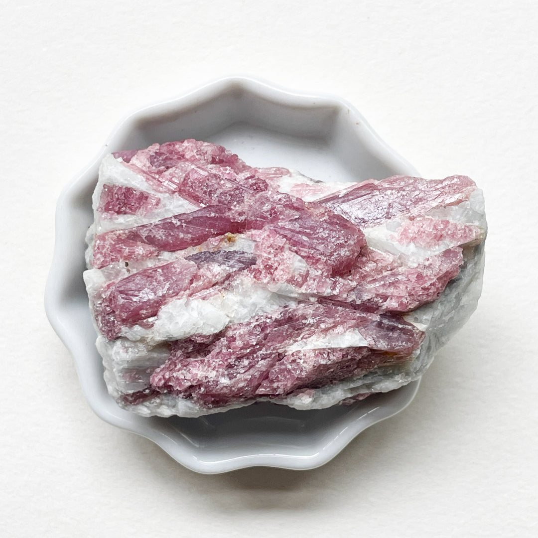 toermalijn roze ruwe steen brok edelstenen mineralen edelsteen kopen