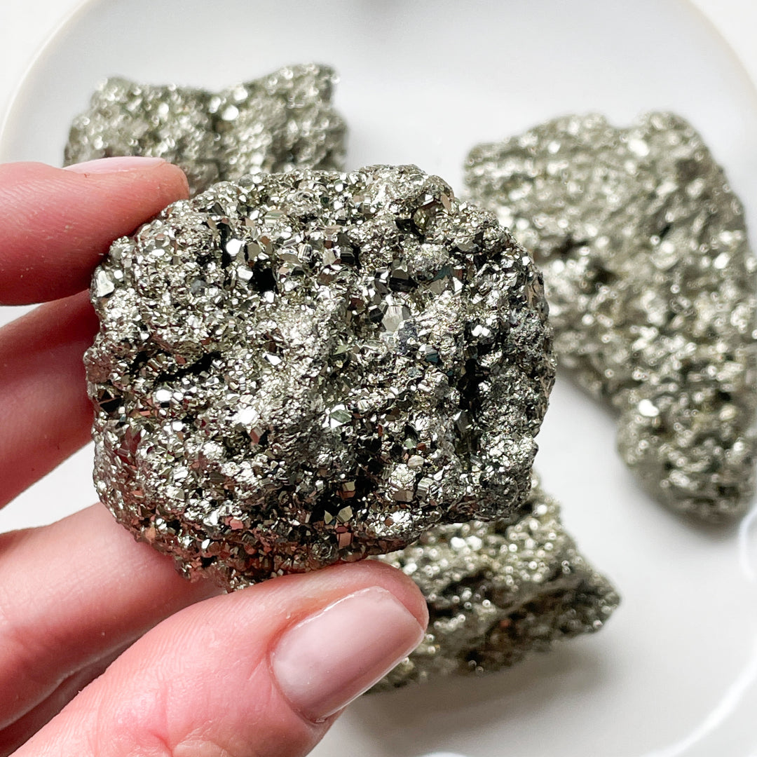 pyriet fools gold ruwe steen brok edelsteen goud