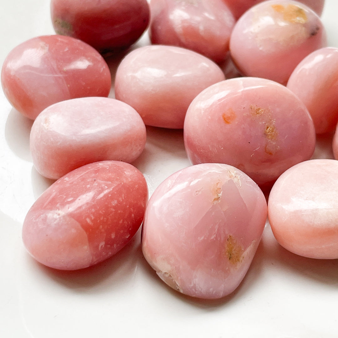 andes opaal roze edelsteen gepolijst knuffelsteen trommelsteen