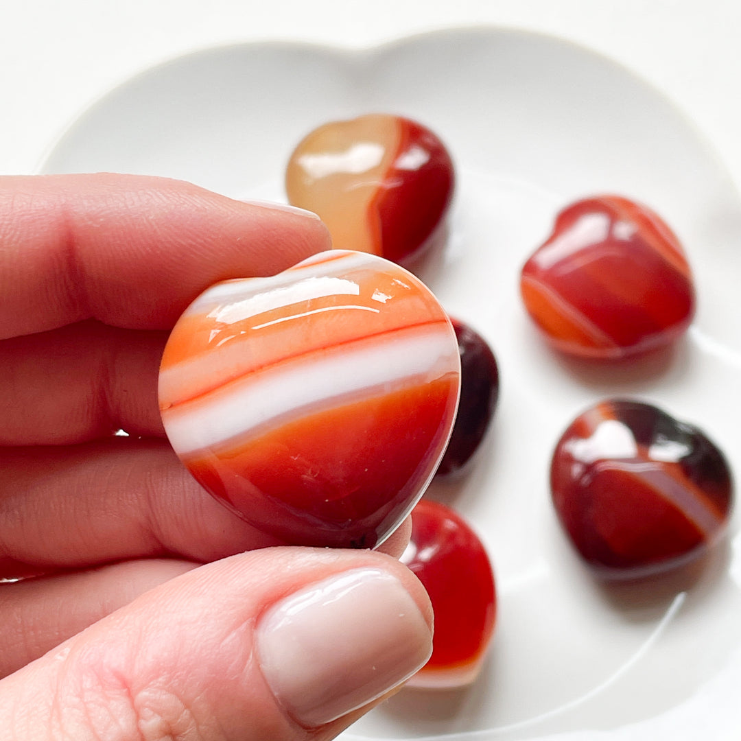 carneool rood oranje hart gepolijst edelsteen trommelsteen knuffelsteen hartje