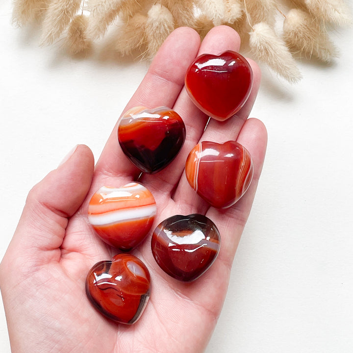carneool rood oranje hart gepolijst edelsteen trommelsteen knuffelsteen hartje