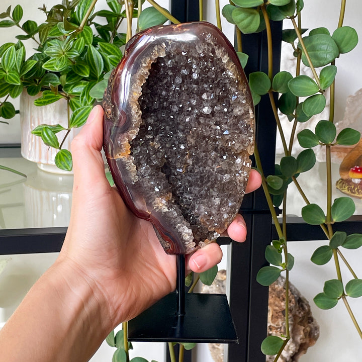 agaat geode op standaard edelsteen