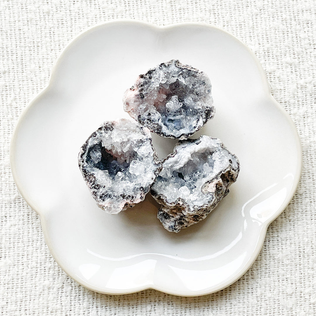 chalcedoon geode ruwe brok steen edelsteen 