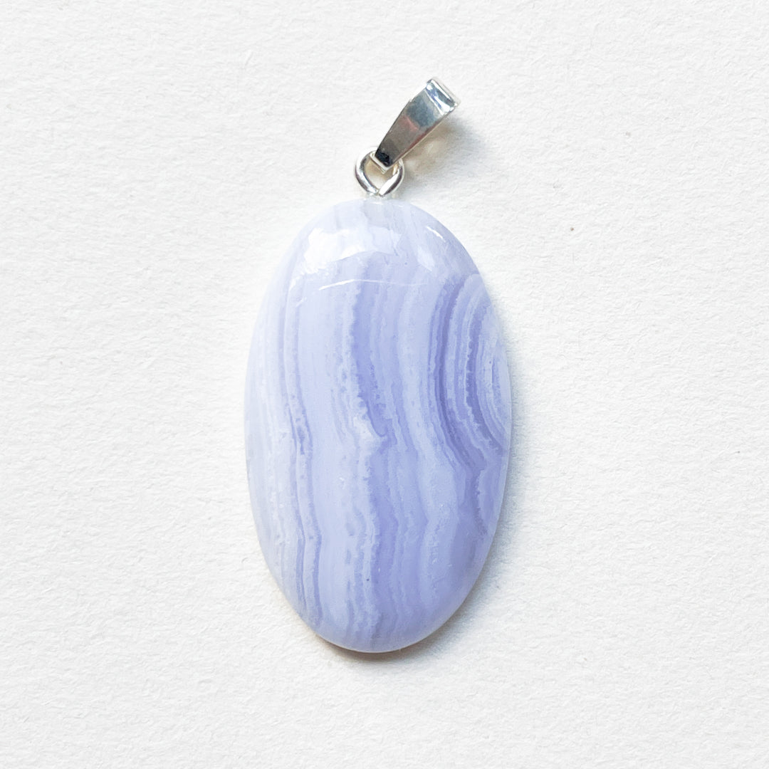 Pendentif premium en calcédoine bleu clair (argent sterling 925)
