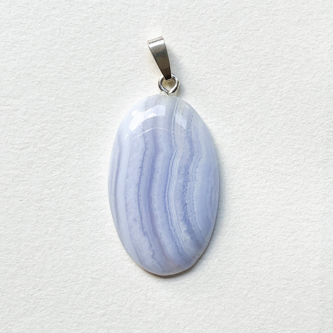 Pendentif premium en calcédoine bleu clair (argent sterling 925)