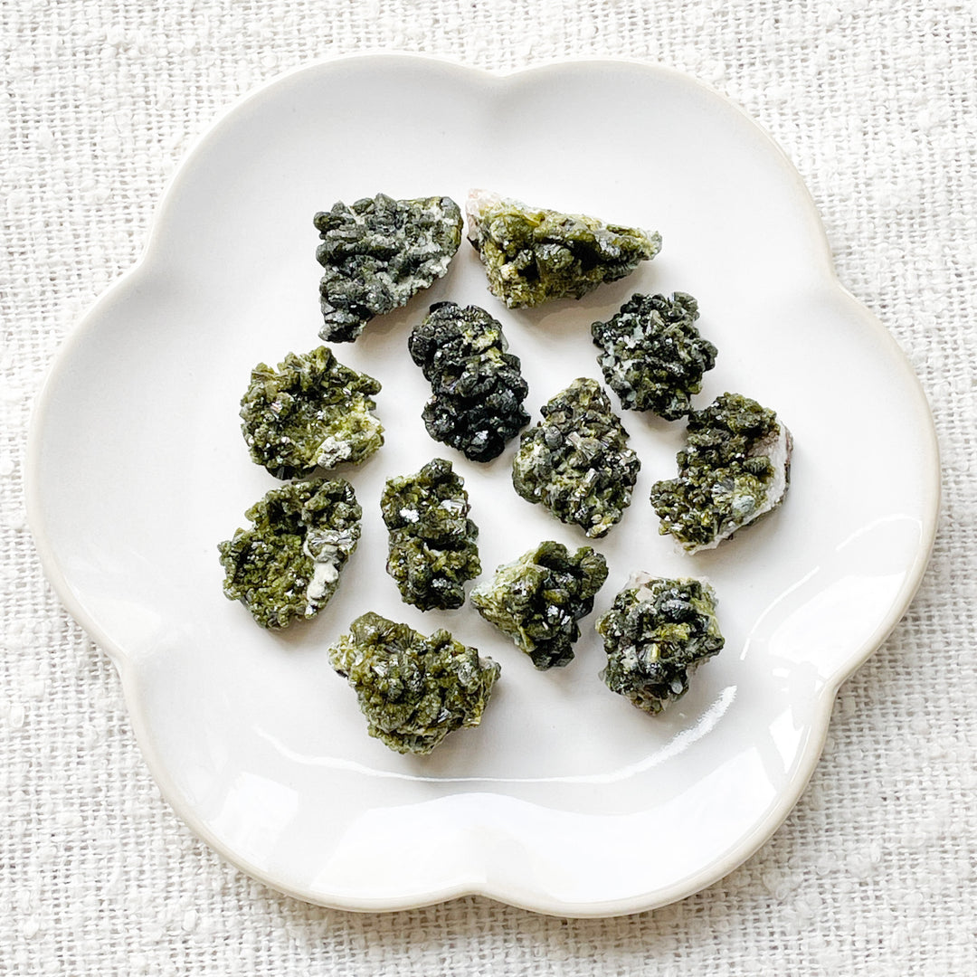 epidoot groene ruwe steen brok edelsteen cluster