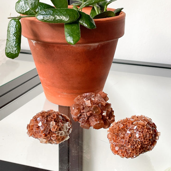 aragoniet bruine ruwe brok steen edelsteen mineralen