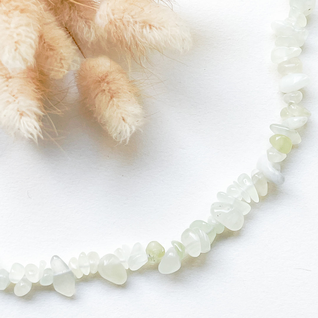serpentijn groene jade edelsteen splitketting ruw RVS stainless steel