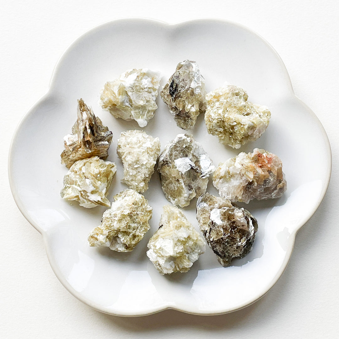 mica gouden ruwe steen brok edelsteen schijfjes edelstenen