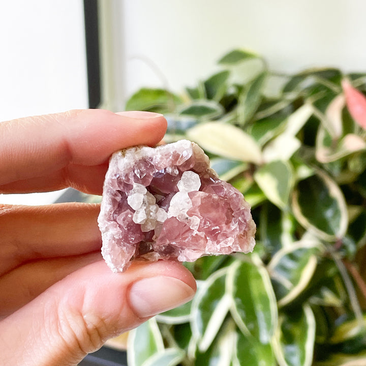 Roze amethist patagonie ruwe steen brok edelstenen mineralen 