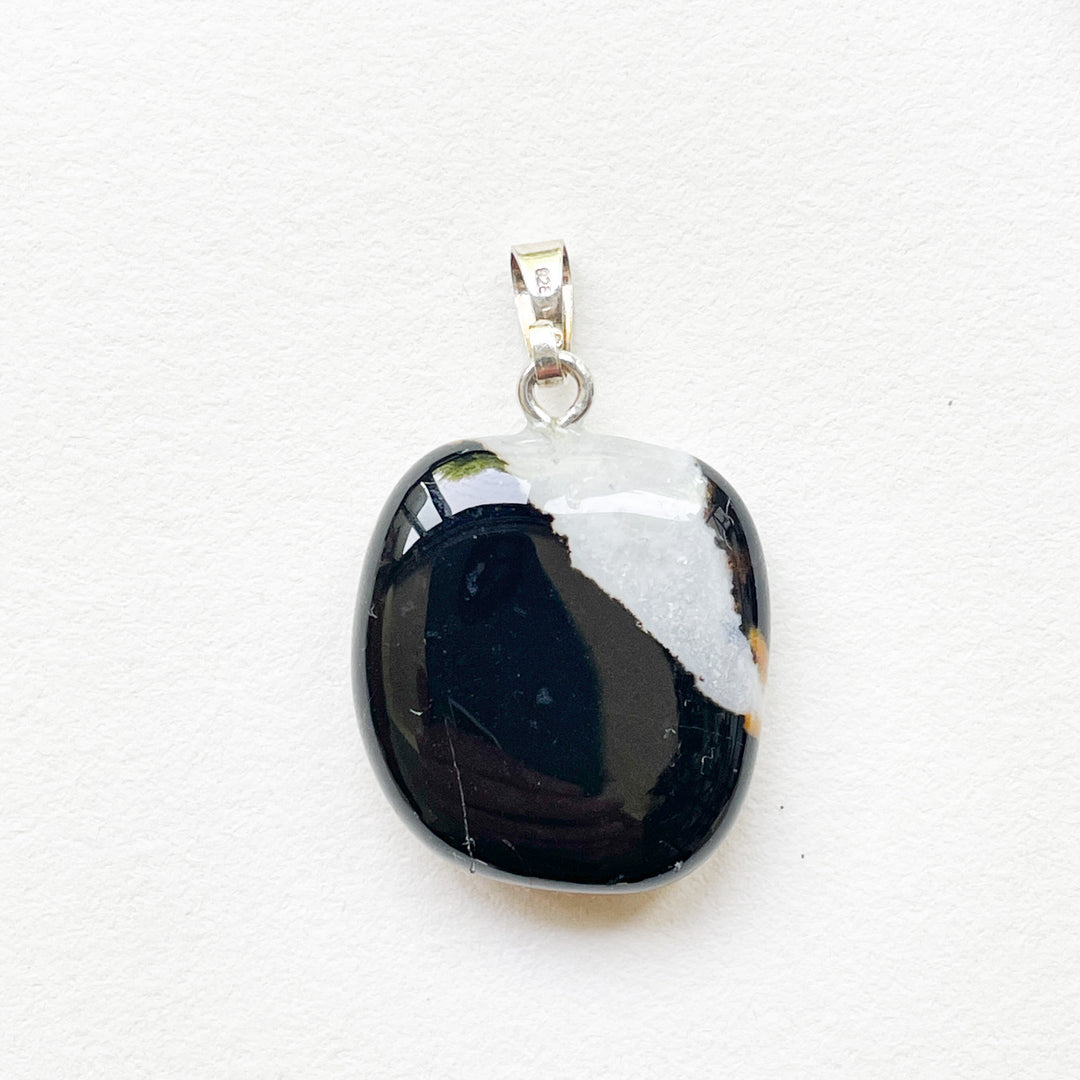 sardonyx onyx sard zwart wit bruin edelsteen hanger edelstenen sieraden juwelen 925 sterling echt zilver