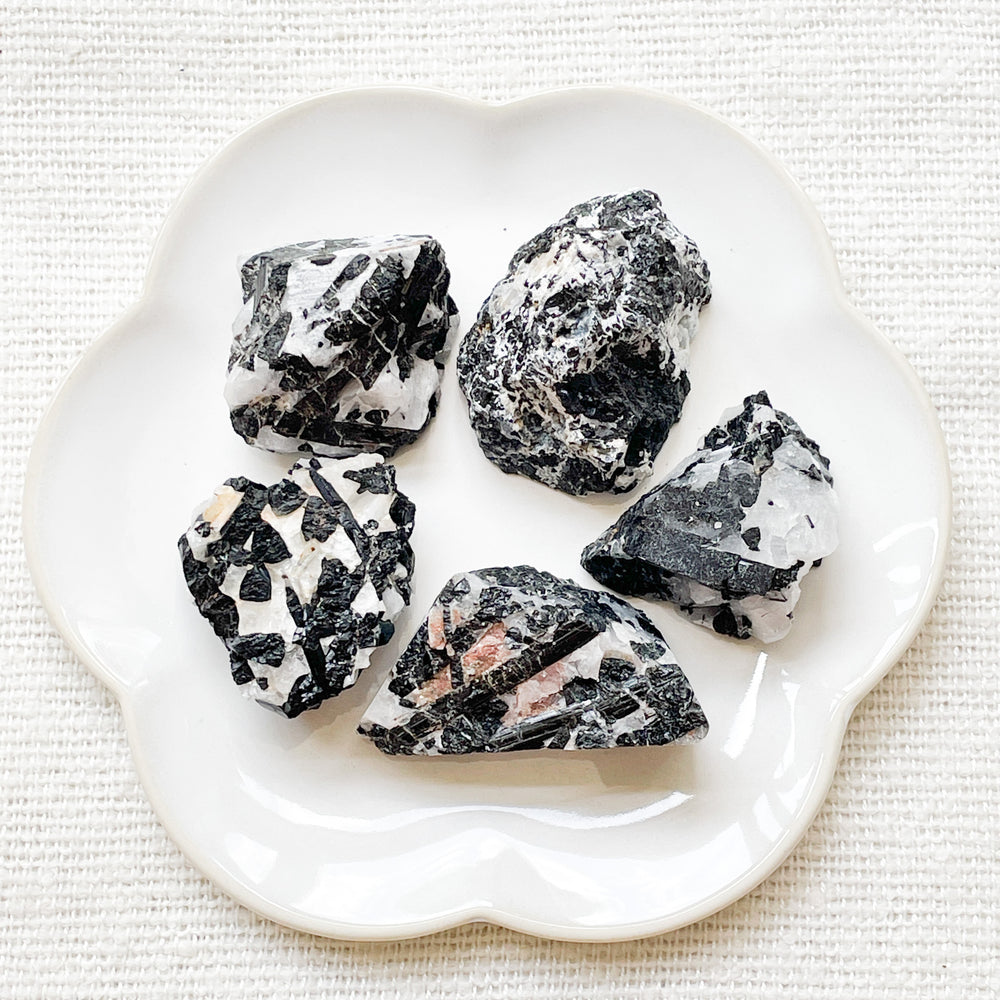 toermalijnkwarts ruw ruwe steen brok edelsteen mineralen