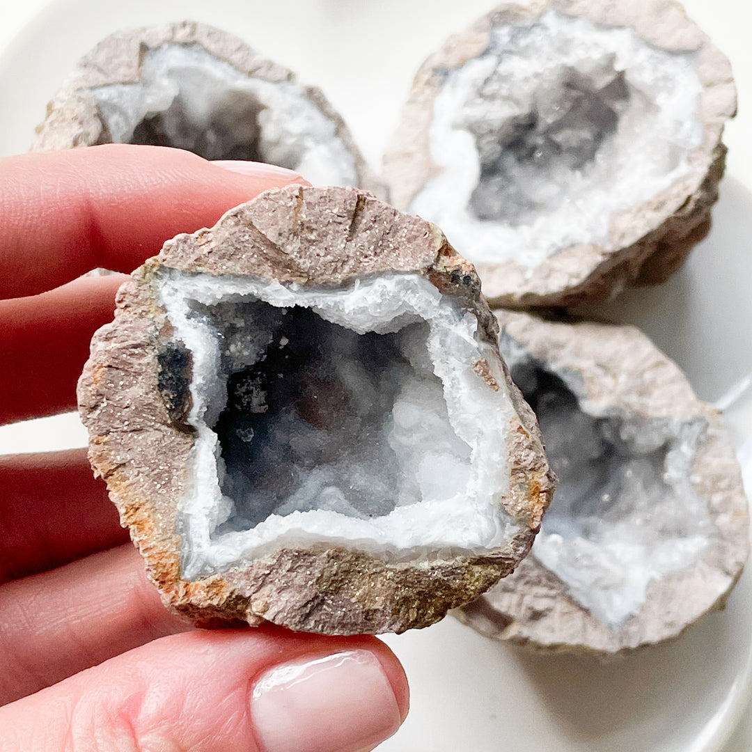 Chalcedoon grijze ruwe brok steen edelsteen mineraal