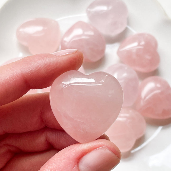 rozenkwarts liefde roze hart edelsteen