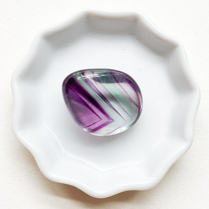 fluoriet regenboog knuffelsteen trommelsteen edelsteen