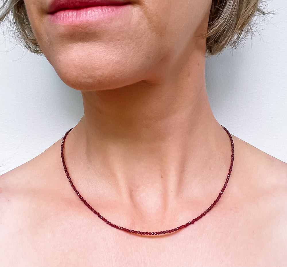 granaat edelsteenketting kralenketting edelsteen ketting facet gefacetteerd juwelen sieraden edelstenen